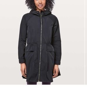 Lululemon Pack & Glyde Jacket
Black 8